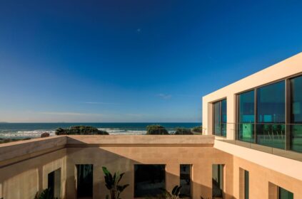 Falésia D'El Rey House / [i]da arquitectos, Silver Coast, Portugal